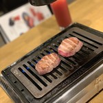 Yakiniku Tombi - 