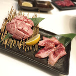 炭火焼肉 御用 - ・厚切り特上牛タン、