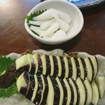 千代の追風 - 「塩らっきょう」380円、「水なす刺」480円