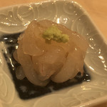 鮨 しゅん輔 - 富山の白海老の昆布〆