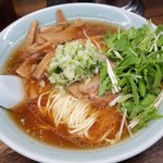 熊王ラーメン - しょうゆラーメン（ニンニク入り）