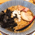 焼きあご塩らー麺 たかはし - 背脂醤油らー麺(800円)