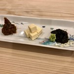 のまる - ちびちび：海苔の佃煮とすった山葵 クリームチーズの西京漬け ほたる味噌