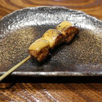 炙山 - 串（マグロ頬肉）