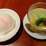 Niraku sou - “マンゴープリン”とサービスの“桃”