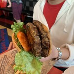 Teddy's Bigger Burgers - 