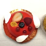 ピエール・エルメ・パリ - エラ、上から