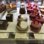 ピエール・エルメ・パリ - 定番ケーキも