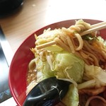 Fujiyama55 - 1907_Fujiyama55_J郎らーめん野菜マシ＠失念(確か90KRpぐらい) 麺リフト