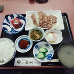 和楽居とべ - 豚味噌漬焼定食 900円