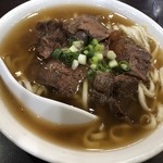 港園牛肉麵館 - 