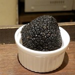 エスターテ 自然派ワインが中心のイタリアン - 黒トリュフ