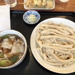 駕籠休み - 久しぶりの定番、肉汁うどん