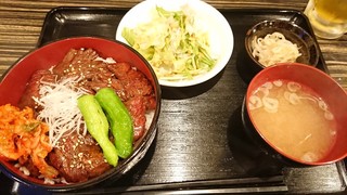 Chiisananikubarugaruniregyumu - (ランチ)牛ハラミ丼
