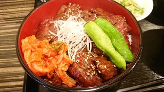 Chiisananikubarugaruniregyumu - (ランチ)牛ハラミ丼