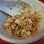 ラーメン二郎 - 赤酢投入