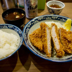 はしや - ロースカツ定食 680円