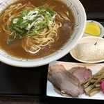 あさめし前田"本舗 - 醤油ラーメン