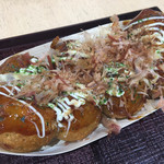 鞍馬 - たこ焼き 8個入（税込 520円→420円）評価＝◯
