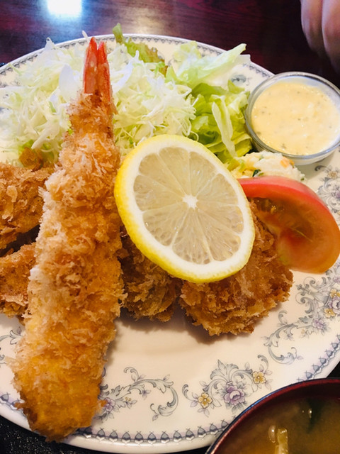 Café Restaurant 梅昇 バイショウ 相武台下定食食堂