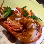 レストラン バカール - ブルターニュ産『オマール・ブルー』ロースト アメリケーヌバターソース