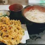 讃岐うどん さかえ - かきあげ天釜