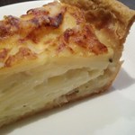 MUJI - ジャガイモのキッシュ風。おいしかった。