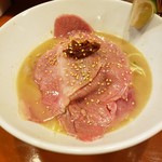 麺屋CHIKUWA - 【3周年限定】牛テールの白湯スープ 和牛ロースレアのせ