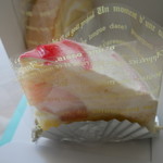 Huit - 桃のショートケーキ