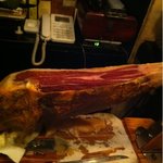 ポコ・ア・ポコ - マスターこだわりのハモンセラーノ