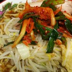 ラーメン二郎 - もはやニラキムチは必須