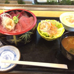 鮨 笹屋 - ランチマグロ丼