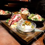 博多野菜巻き串 餃子 芋蔵 - 