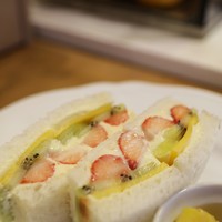 フルーツロールケーキ By コーヒーノキ いたがき 本店 仙台 フルーツパーラー 食べログ フルーツロールケーキ By コーヒーノキ いたがき 本店 仙台 フルーツパーラー 食べログ