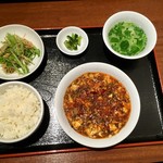 香山 - 四川麻婆豆腐 辛め 全貌