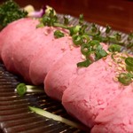 焼肉 静龍苑 - 肉刺し　2,000円