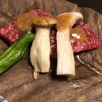 洞川温泉 宿 花屋徳兵衛 - 追加した和牛の朴葉焼き