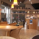 カフェ・ラナイ - 綺麗な店内