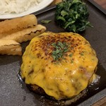 熟成牛ステーキ＆プレミアムハンバーグ Gottie'sBEEF - プレミアムチーズハンバーグ