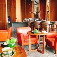 ザ タヴァン グリル＆ラウンジ - 