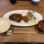 ツムギ キッチン - ハンバーグステーキ＆カニクリームコロッケランチ