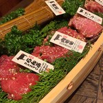 神戸牛焼肉&生タン料理 舌賛 - 