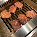 焼肉 ジャンボ - 