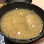 Matsunoya - 味噌汁もお替りできます。ワカメも入れ放題。