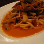 イタリア食堂ファリーナ - 渡り蟹のトマトクリーム、ちょいニガ