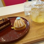 Girouette Cafe - 