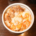 ぎたろう軍鶏 炭火焼鳥 たかはし - 料理写真:親子丼