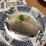 廻鮮寿司 塩釜港 - エンガワ¥250