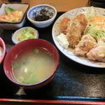 Tairyou - カキフライ定食　７００円。