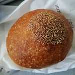 114216535 - フランスあんぱん(163円)